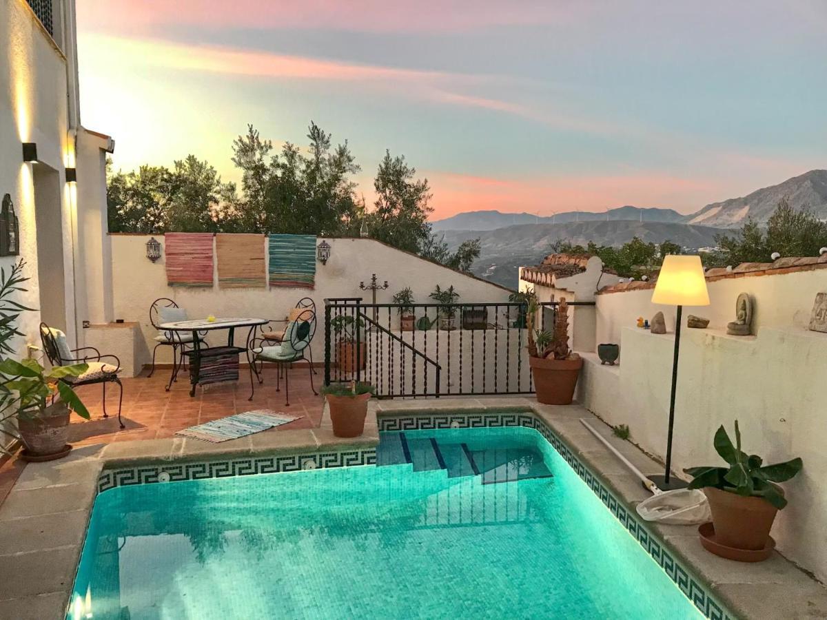 Casa Sol Y Aire - Vakantievilla In Dorp Met Prive Zwembad Pinos del Valle 외부 사진