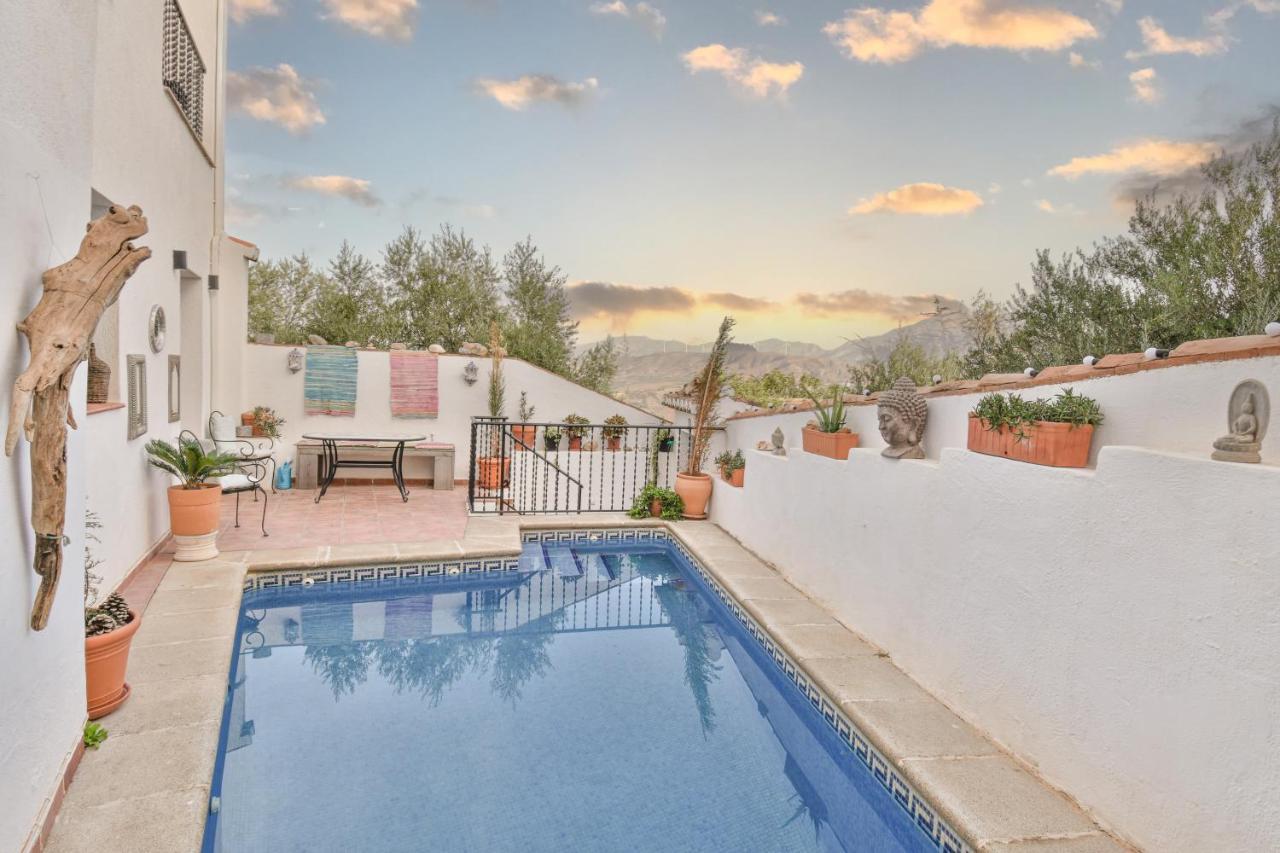 Casa Sol Y Aire - Vakantievilla In Dorp Met Prive Zwembad Pinos del Valle 외부 사진